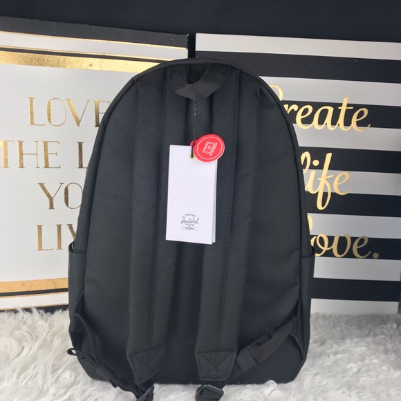 New Herschel backpack - Picture 4 of 6